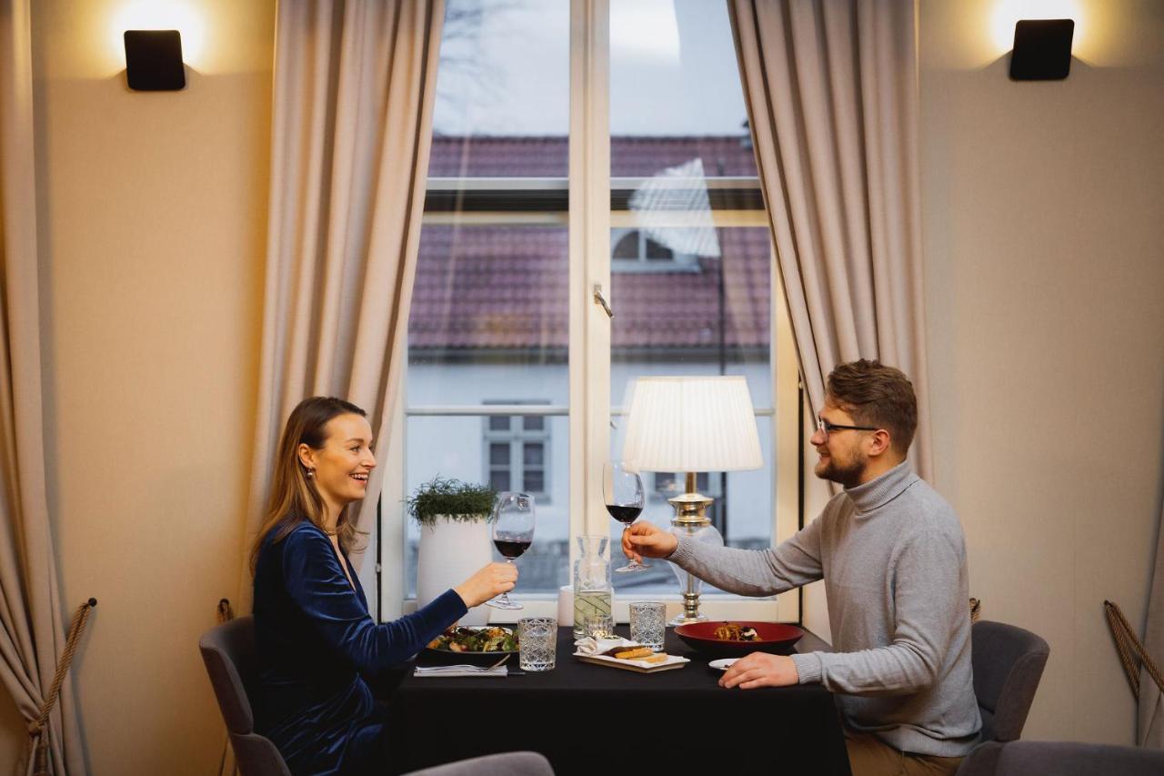 Arensburg Boutique Hotel & Spa Kuressaare Exterior photo