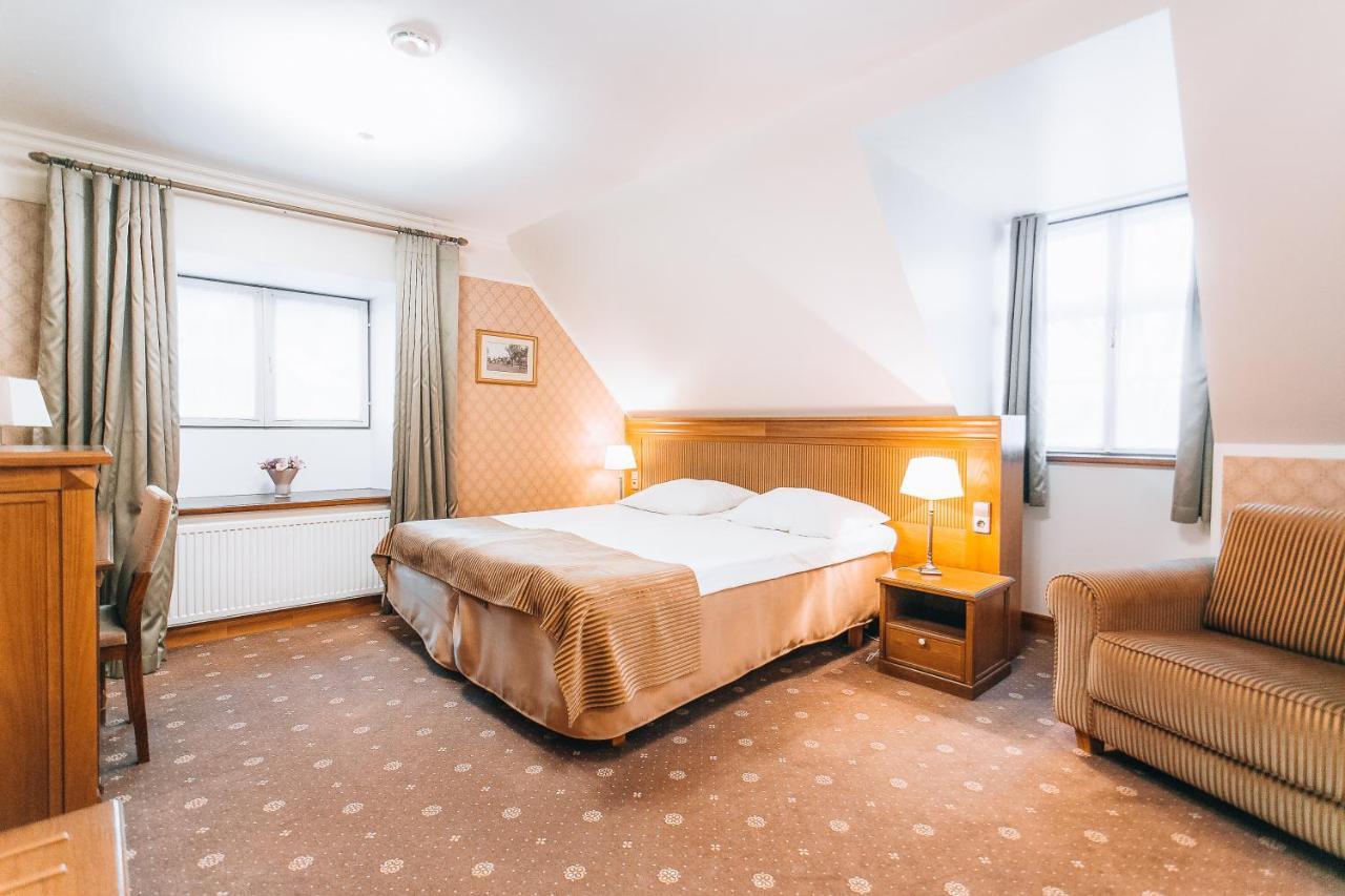 Arensburg Boutique Hotel & Spa Kuressaare Exterior photo