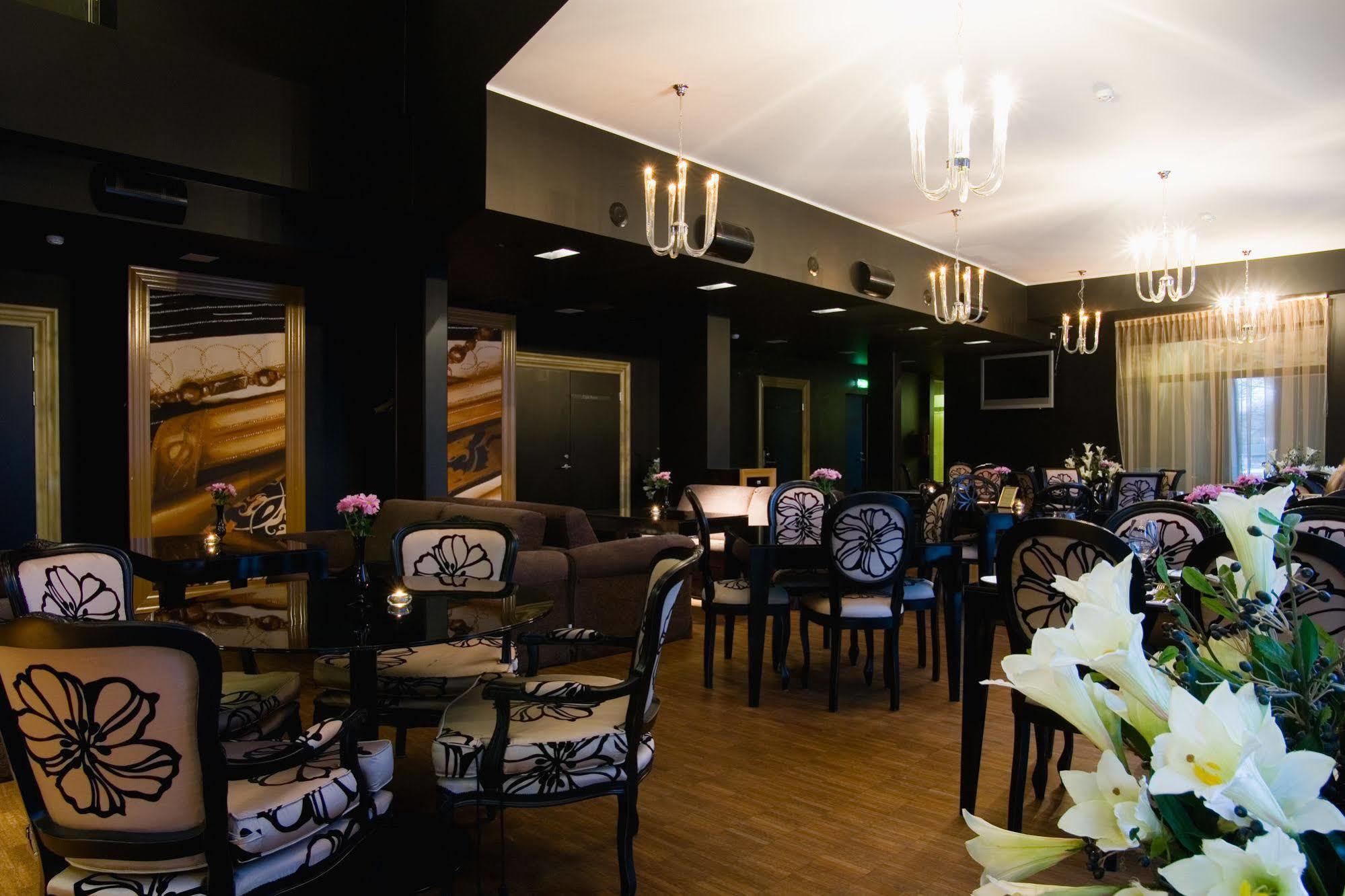 Arensburg Boutique Hotel & Spa Kuressaare Exterior photo