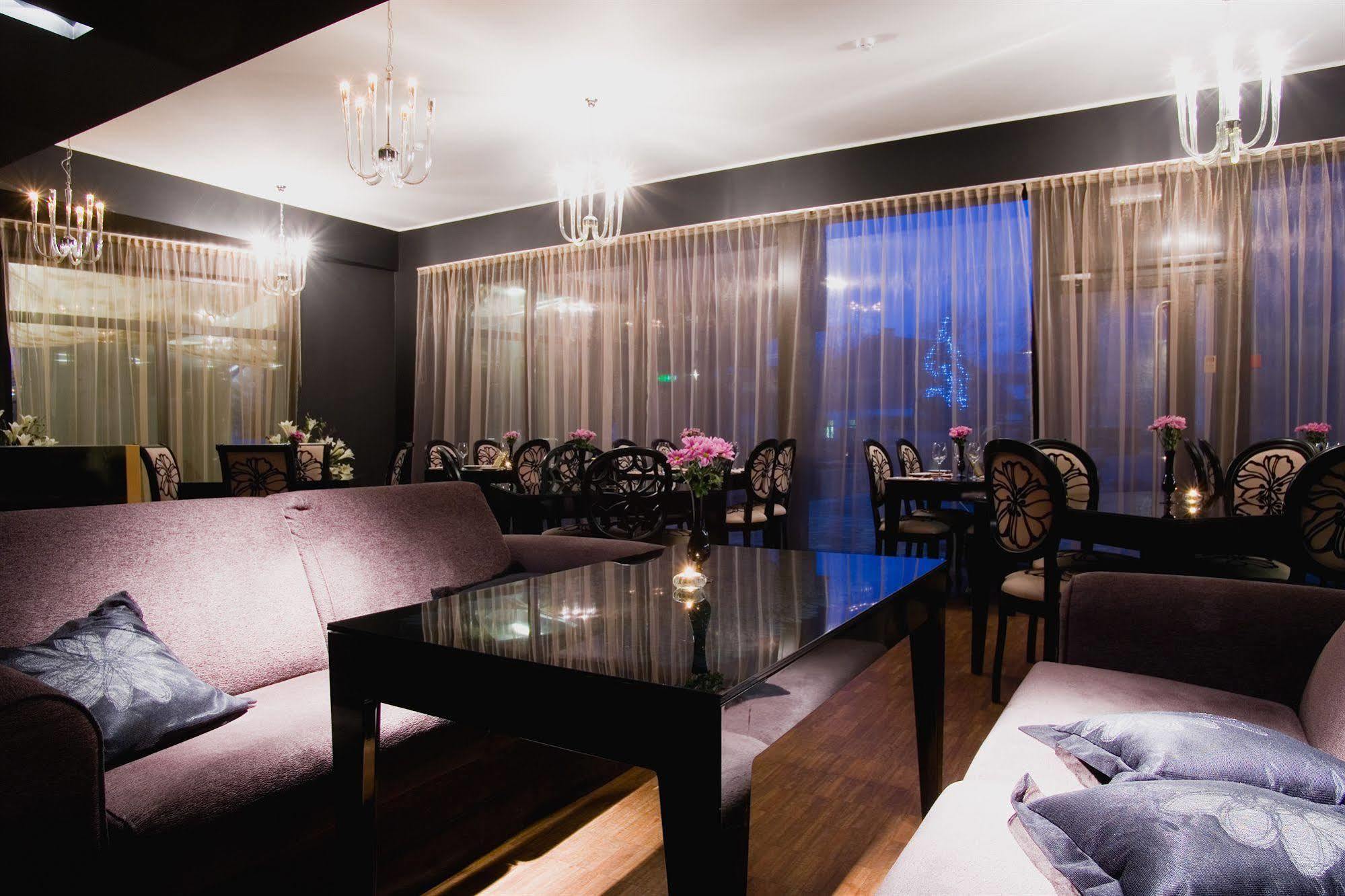 Arensburg Boutique Hotel & Spa Kuressaare Exterior photo