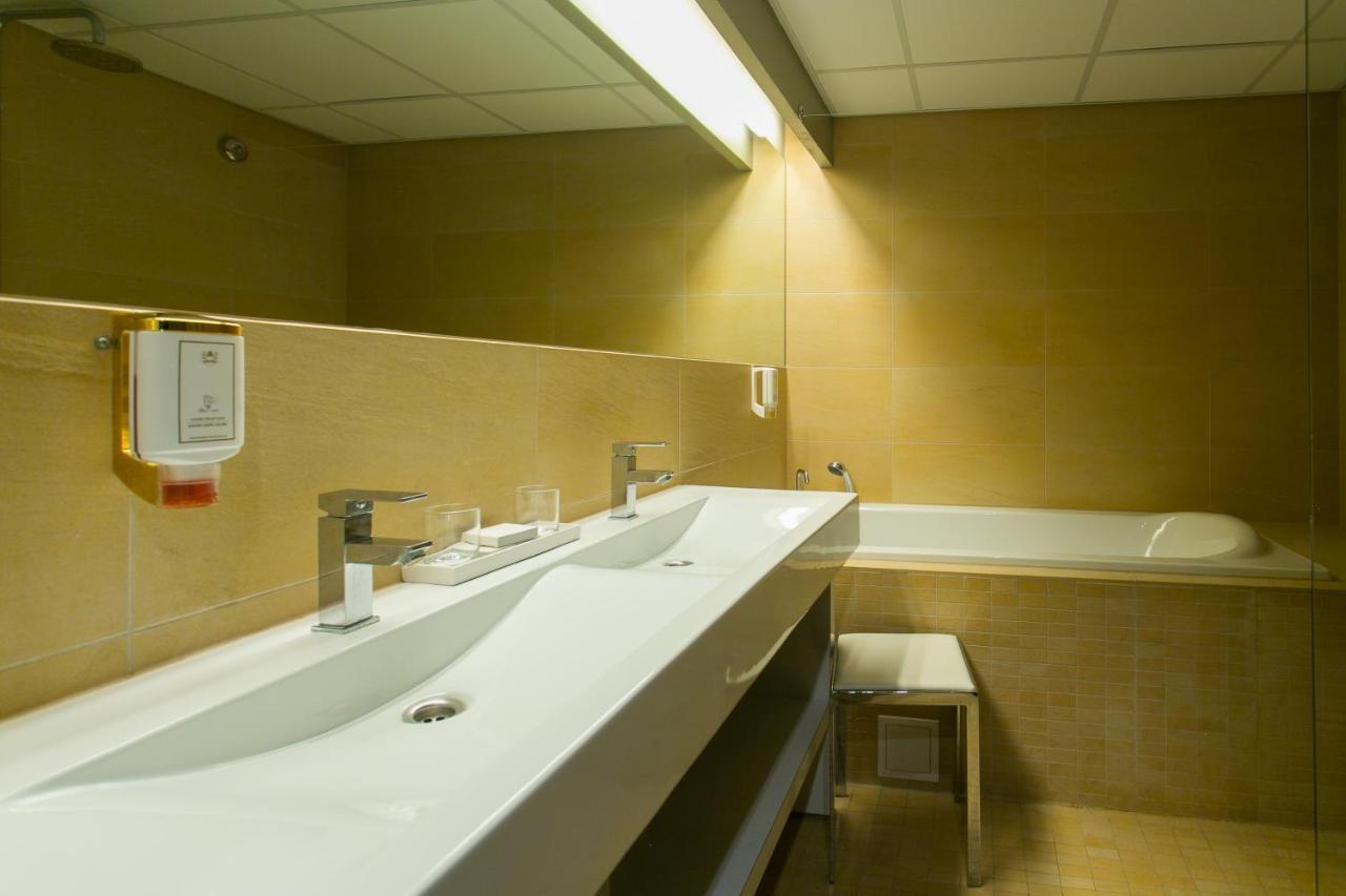 Arensburg Boutique Hotel & Spa Kuressaare Exterior photo